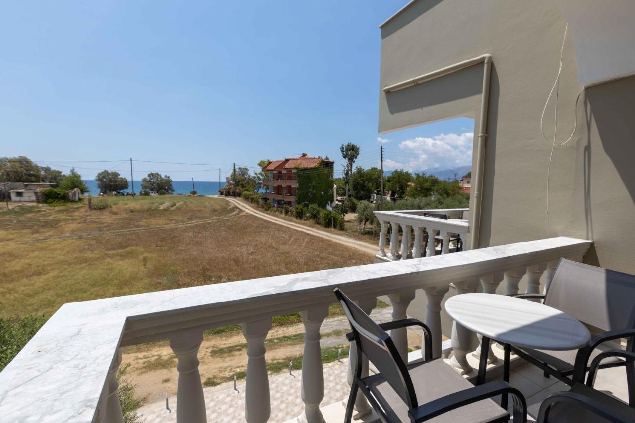 Apartamento Pansion Artemis Mavrovoúnion Exterior foto